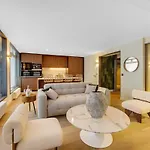 Ultra Luxury And Garden! Lejlighed *