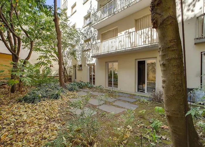 Ultra Luxury And Garden!