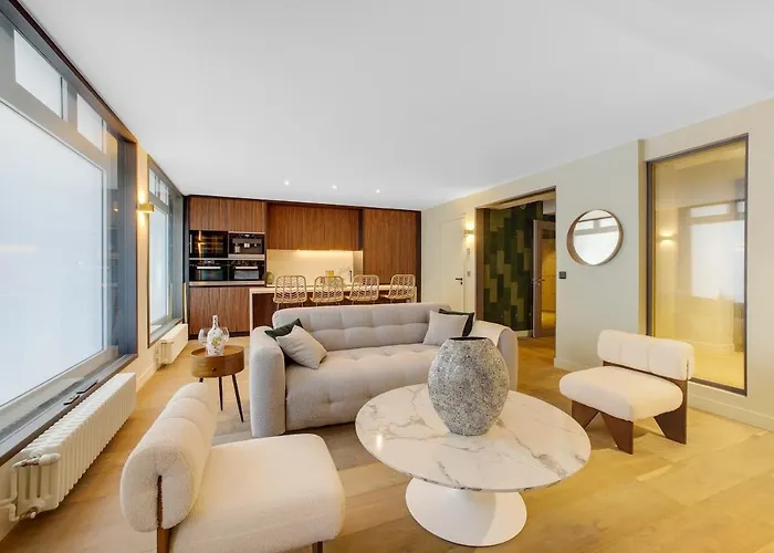 Ultra Luxury And Garden! 아파트 *