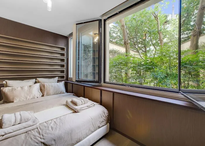 Ultra Luxury And Garden! 아파트